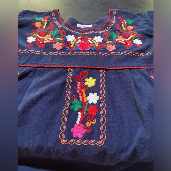 💥Mexican Embroidered Dress💥 - Picture 4 of 11